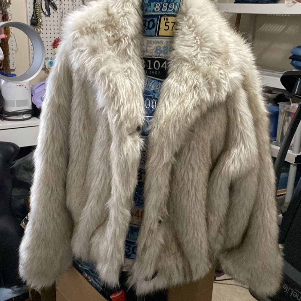 Venus faux fur